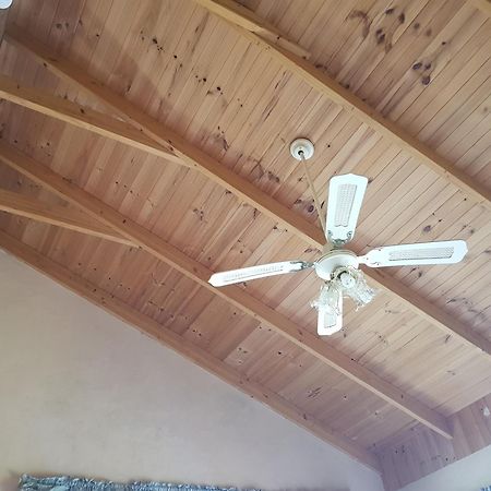 Mapleton Peaceful Provence Bnb Стая снимка